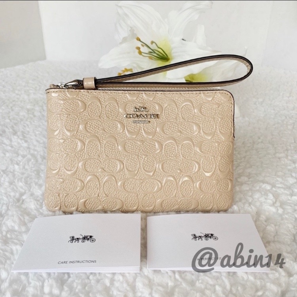 Coach Embossed Patent Leather Wristlet Clutch - Picture 3 of 6